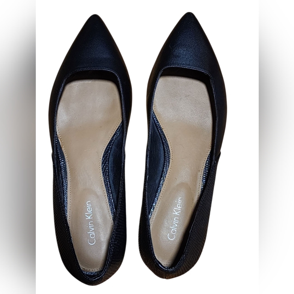​Calvin Klein Black Pointed-Toe Flats Size 6 1/2 M - Picture 6 of 8